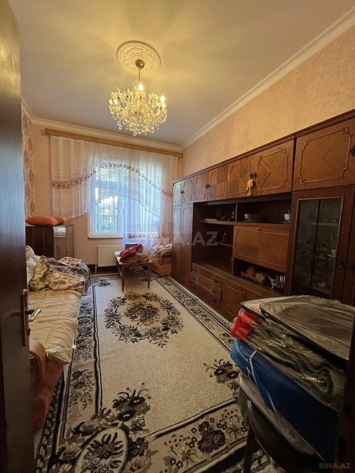 Satılır 7 otaqlı həyət evi 200 m²