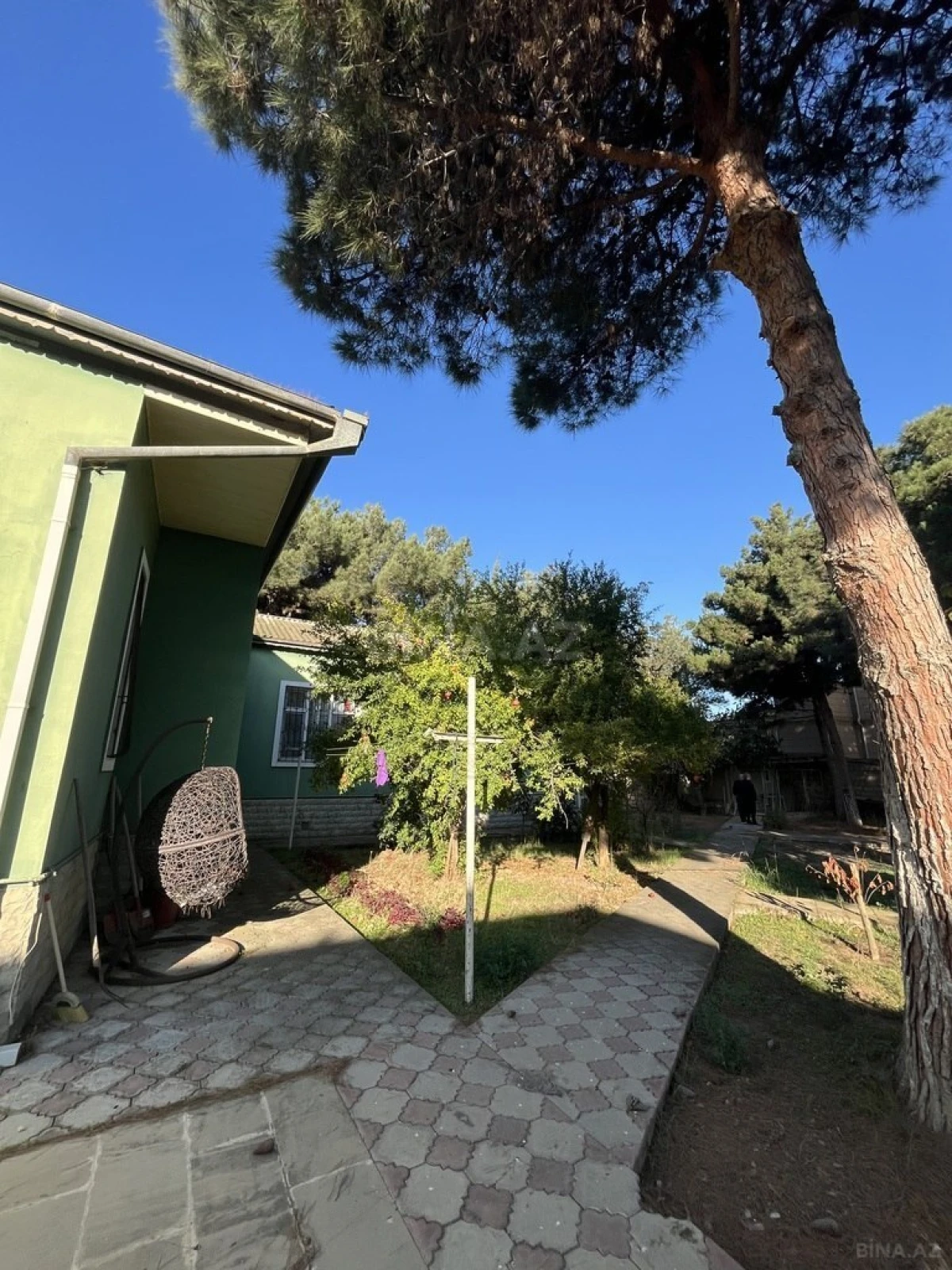 Satılır 7 otaqlı həyət evi 200 m²