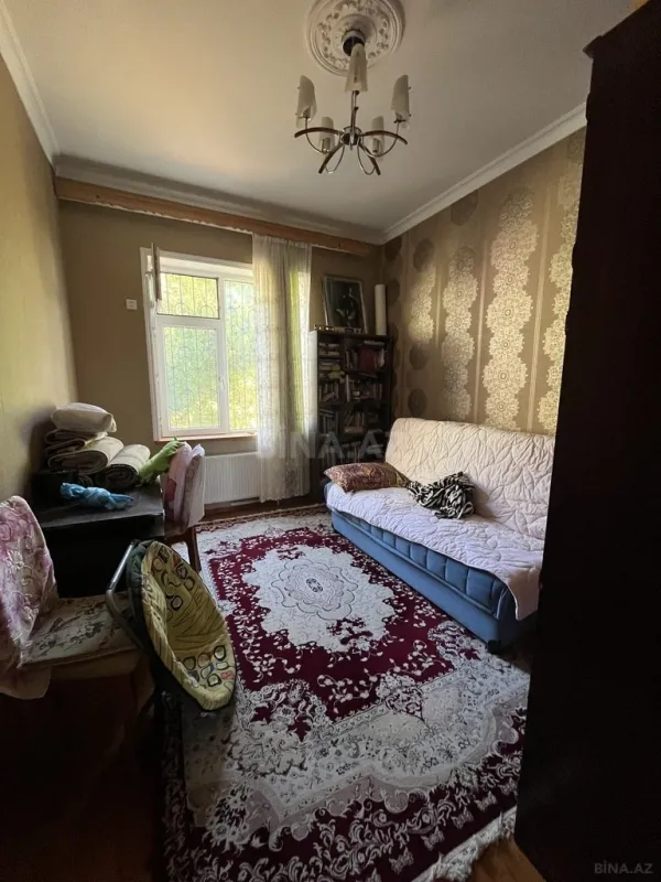 Satılır 7 otaqlı həyət evi 200 m²