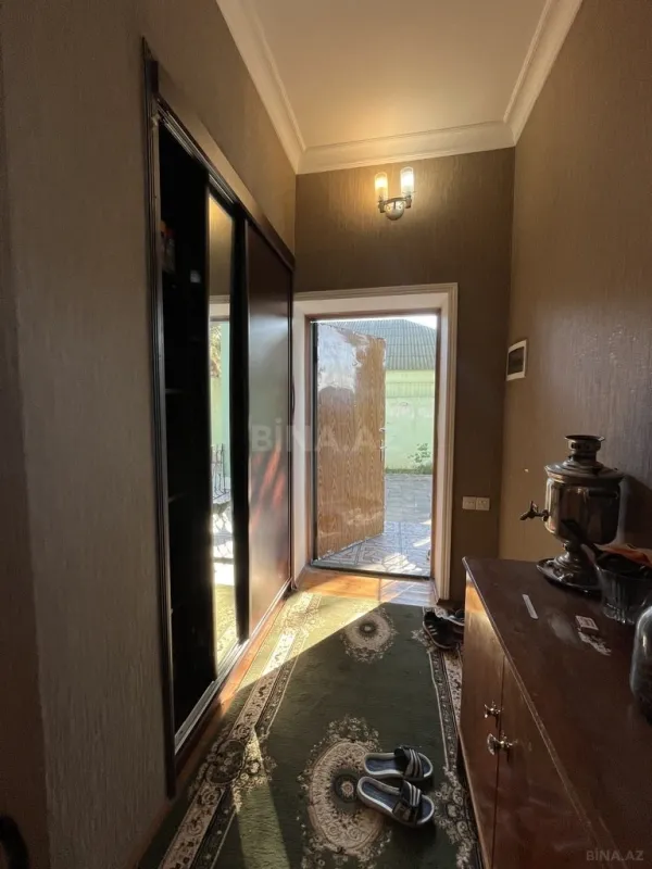 Satılır 7 otaqlı həyət evi 200 m²