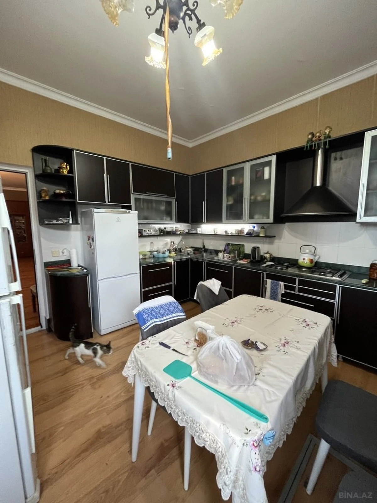 Satılır 7 otaqlı həyət evi 200 m²