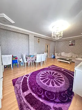 Satılır 3 otaqlı mənzil 110 m²