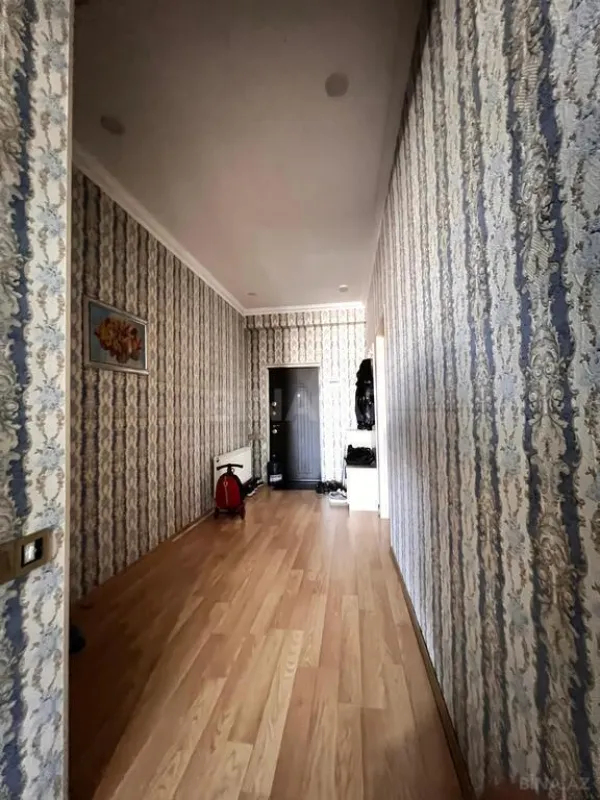 Satılır 3 otaqlı mənzil 110 m²