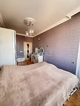 Satılır 3 otaqlı mənzil 110 m²