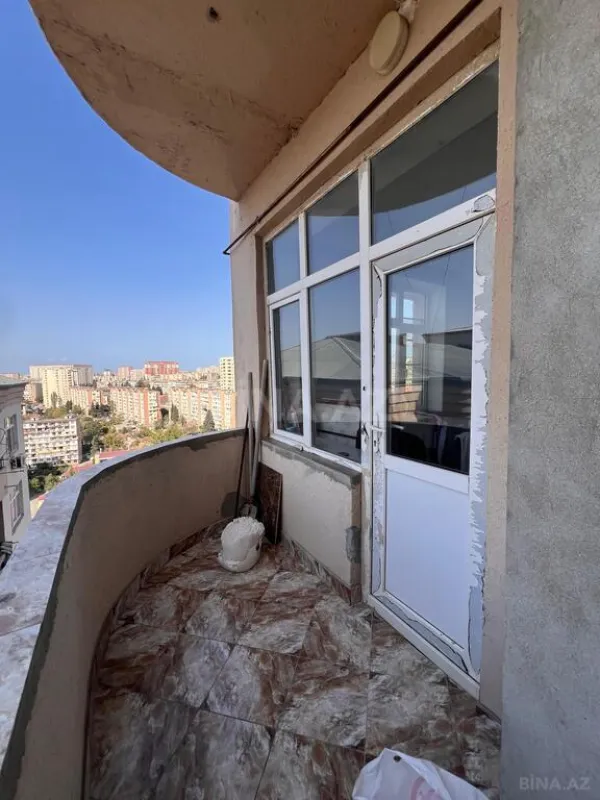 Satılır 3 otaqlı mənzil 110 m²