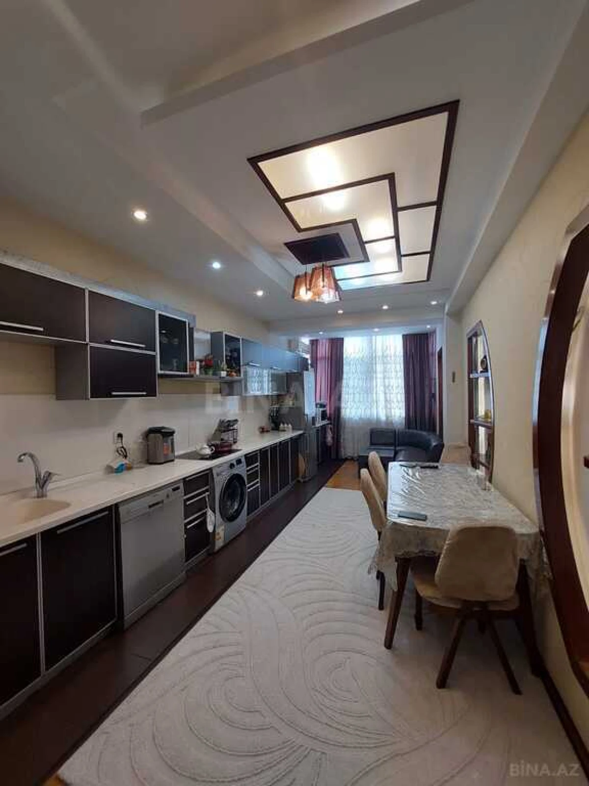 Satılır 3 otaqlı mənzil 150 m²