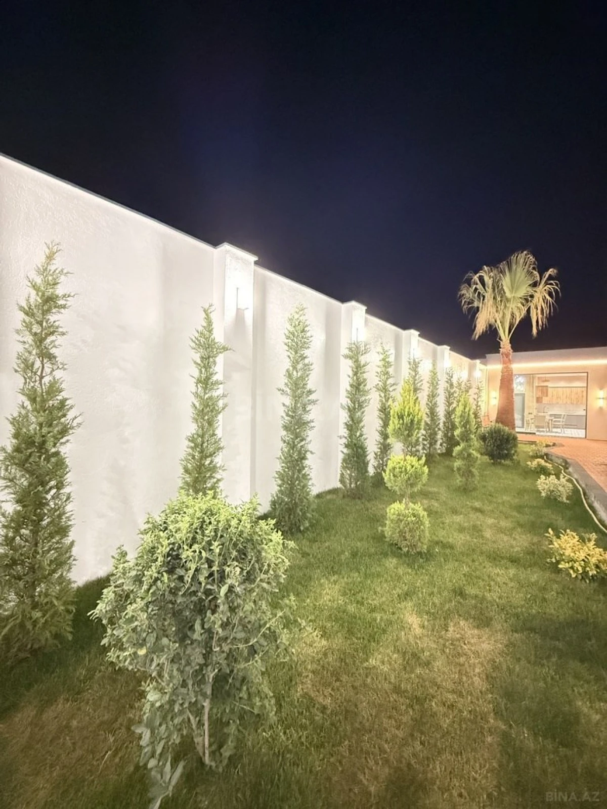 Satılır 4 otaqlı həyət evi 180 m²