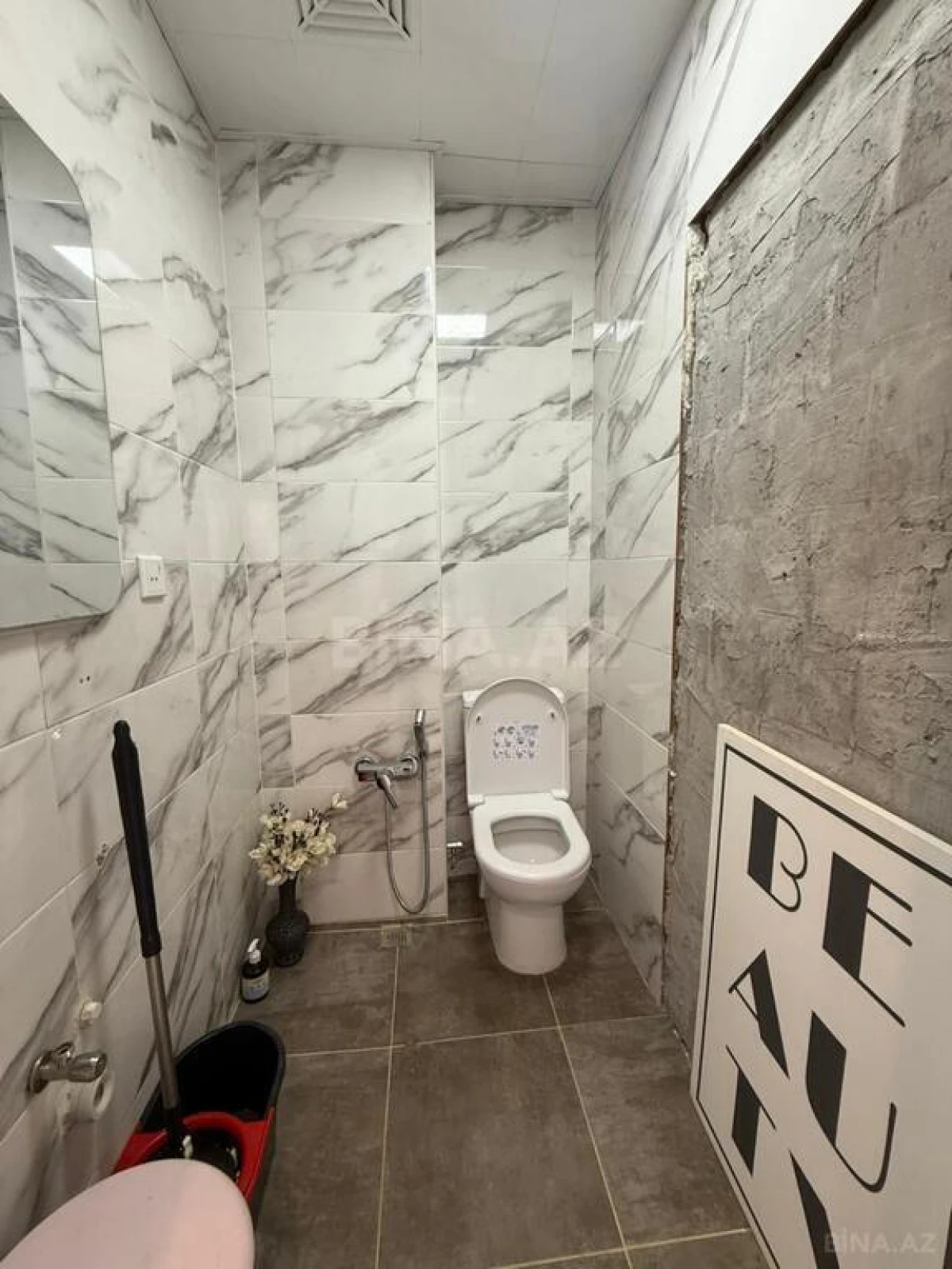 Satılır 2 otaqlı mənzil 95 m²