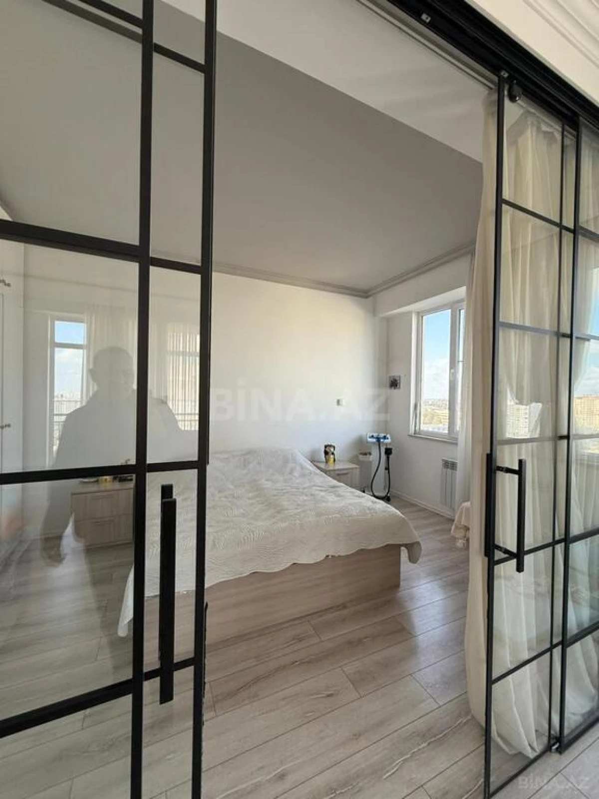 Satılır 2 otaqlı mənzil 95 m²