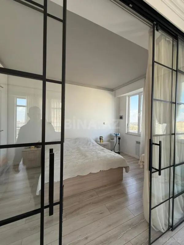 Satılır 2 otaqlı mənzil 95 m²