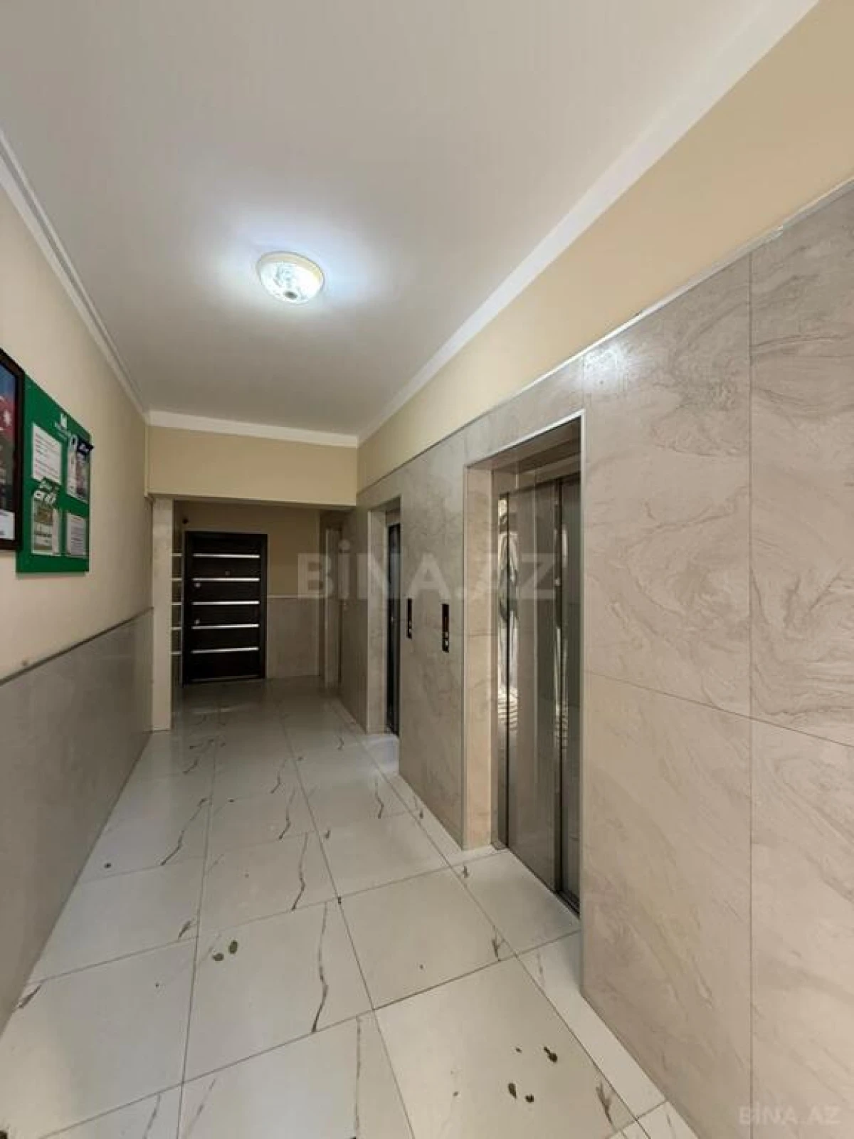 Satılır 2 otaqlı mənzil 95 m²