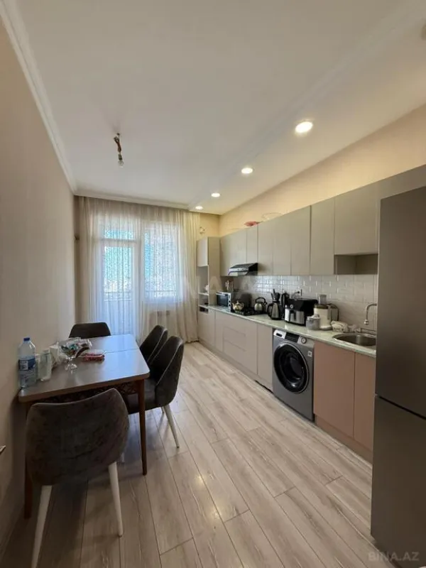 Satılır 2 otaqlı mənzil 95 m²