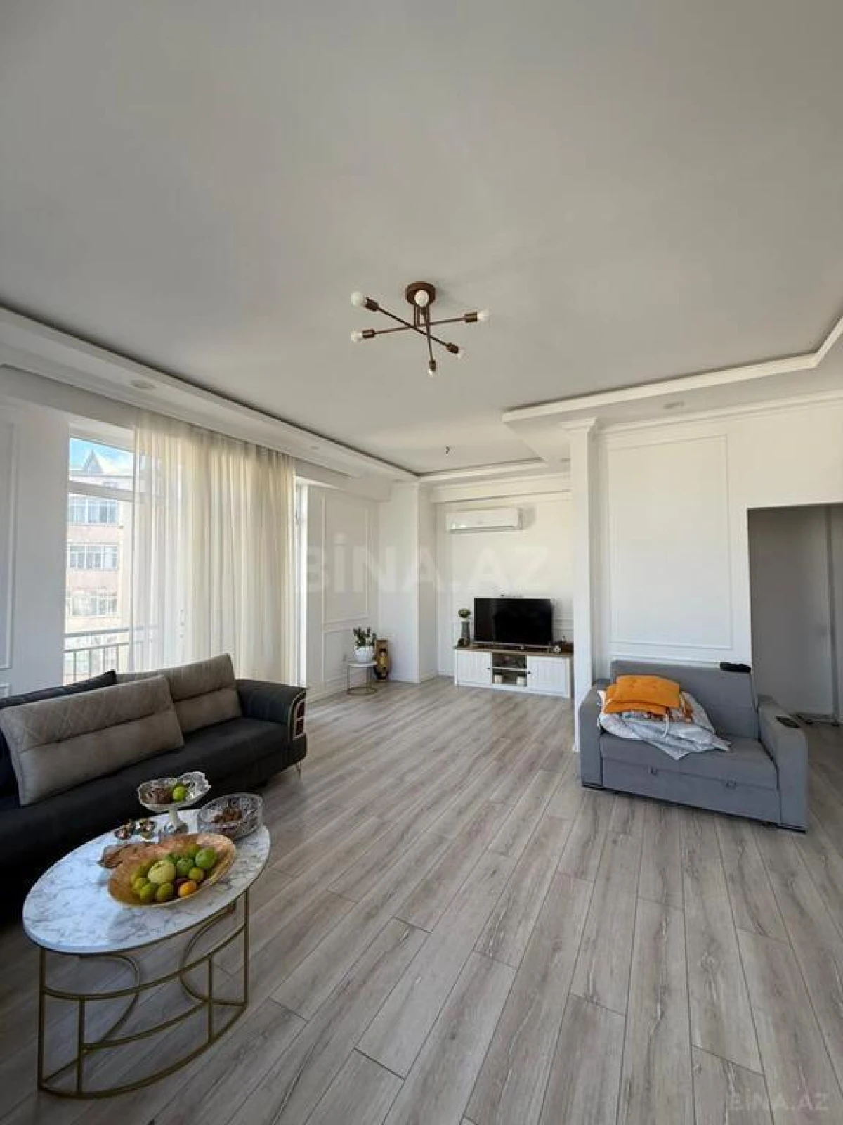 Satılır 2 otaqlı mənzil 95 m²