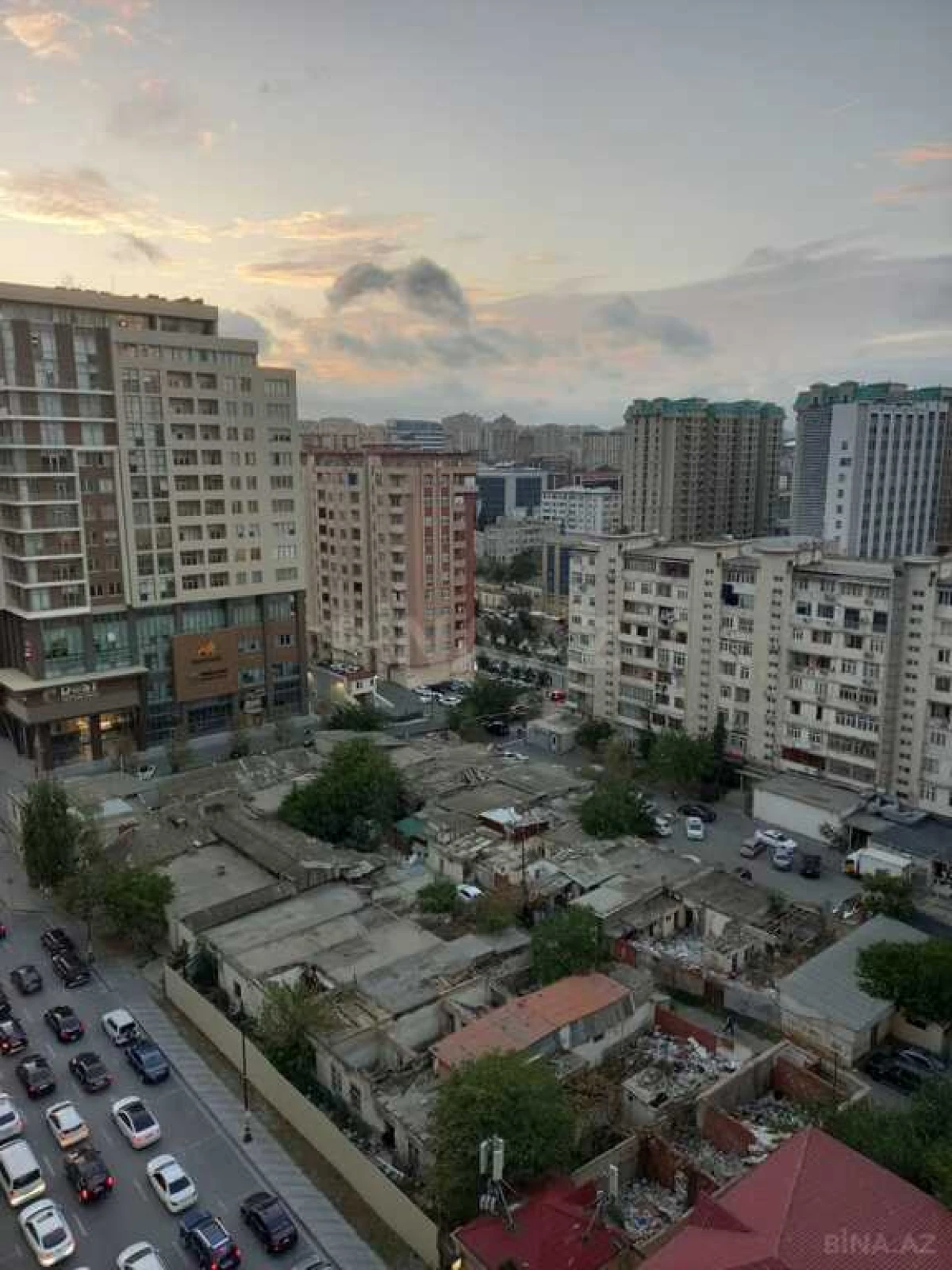 Satılır 2 otaqlı mənzil 86.6 m²