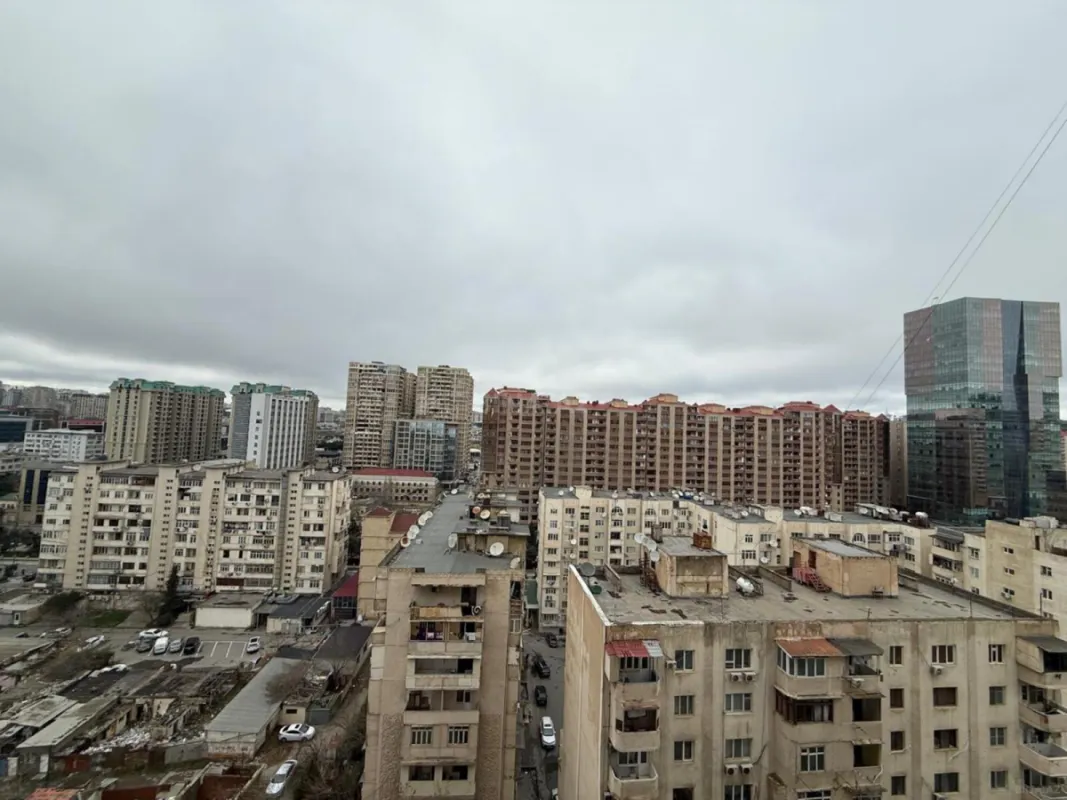 Satılır 2 otaqlı mənzil 86.6 m²