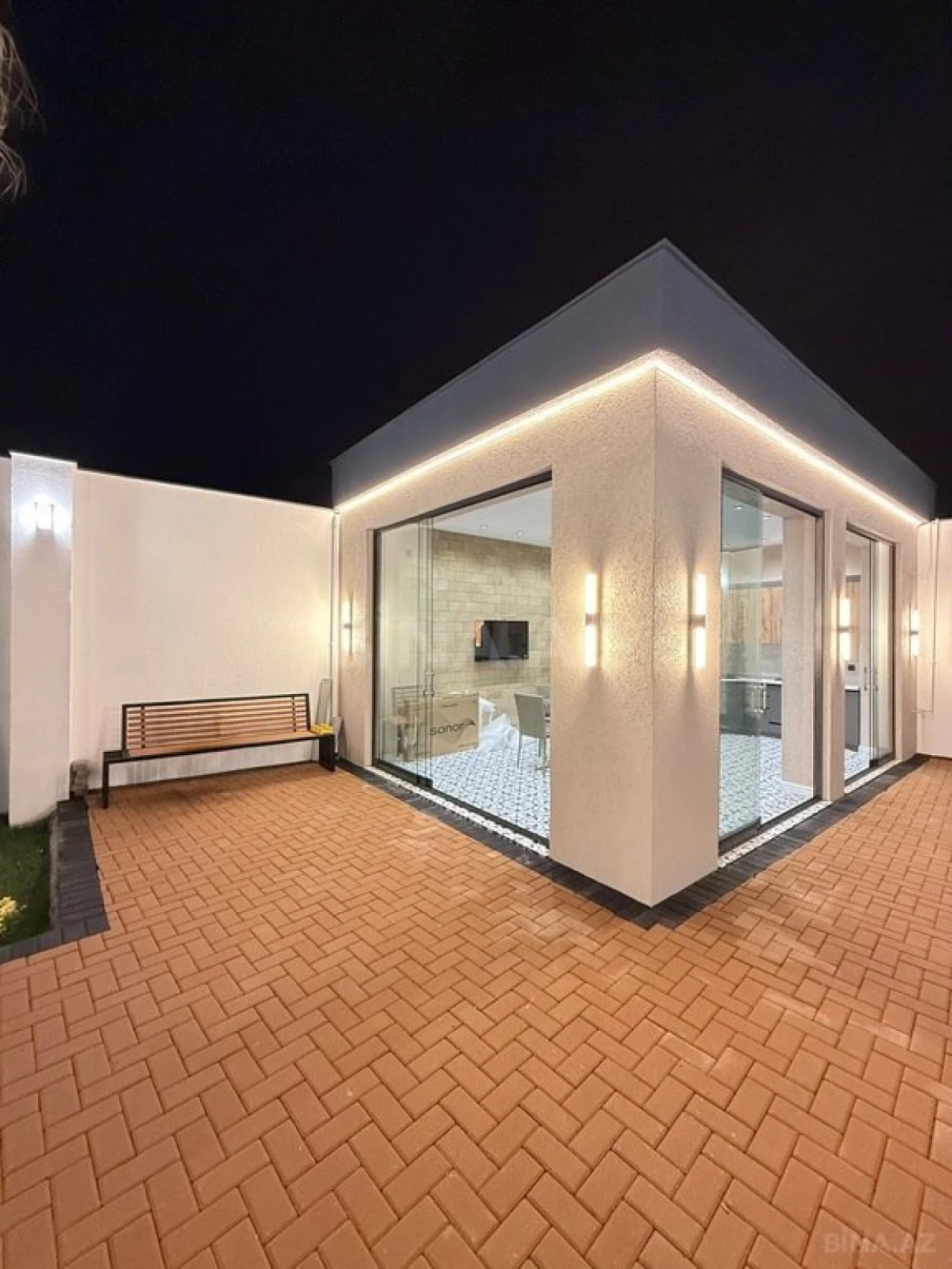 Satılır 4 otaqlı həyət evi 180 m²