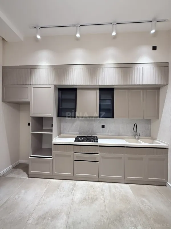 Satılır 4 otaqlı həyət evi 180 m²