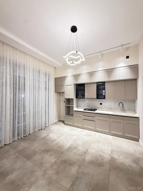 Satılır 4 otaqlı həyət evi 180 m²