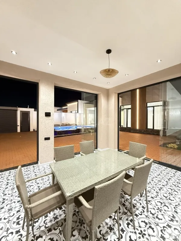 Satılır 4 otaqlı həyət evi 180 m²