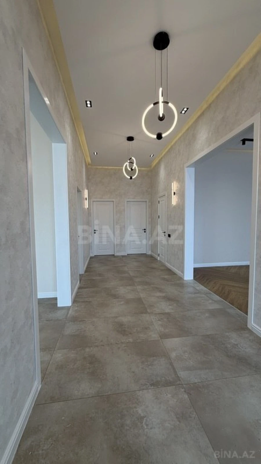 Satılır 4 otaqlı həyət evi 180 m²