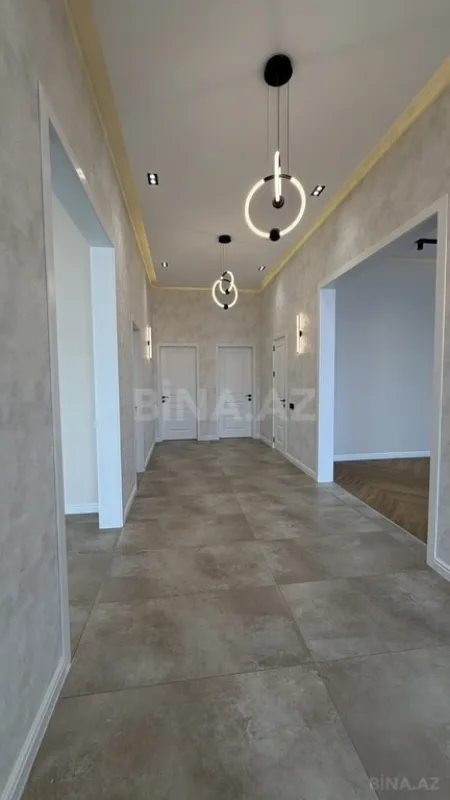 Satılır 4 otaqlı həyət evi 180 m²