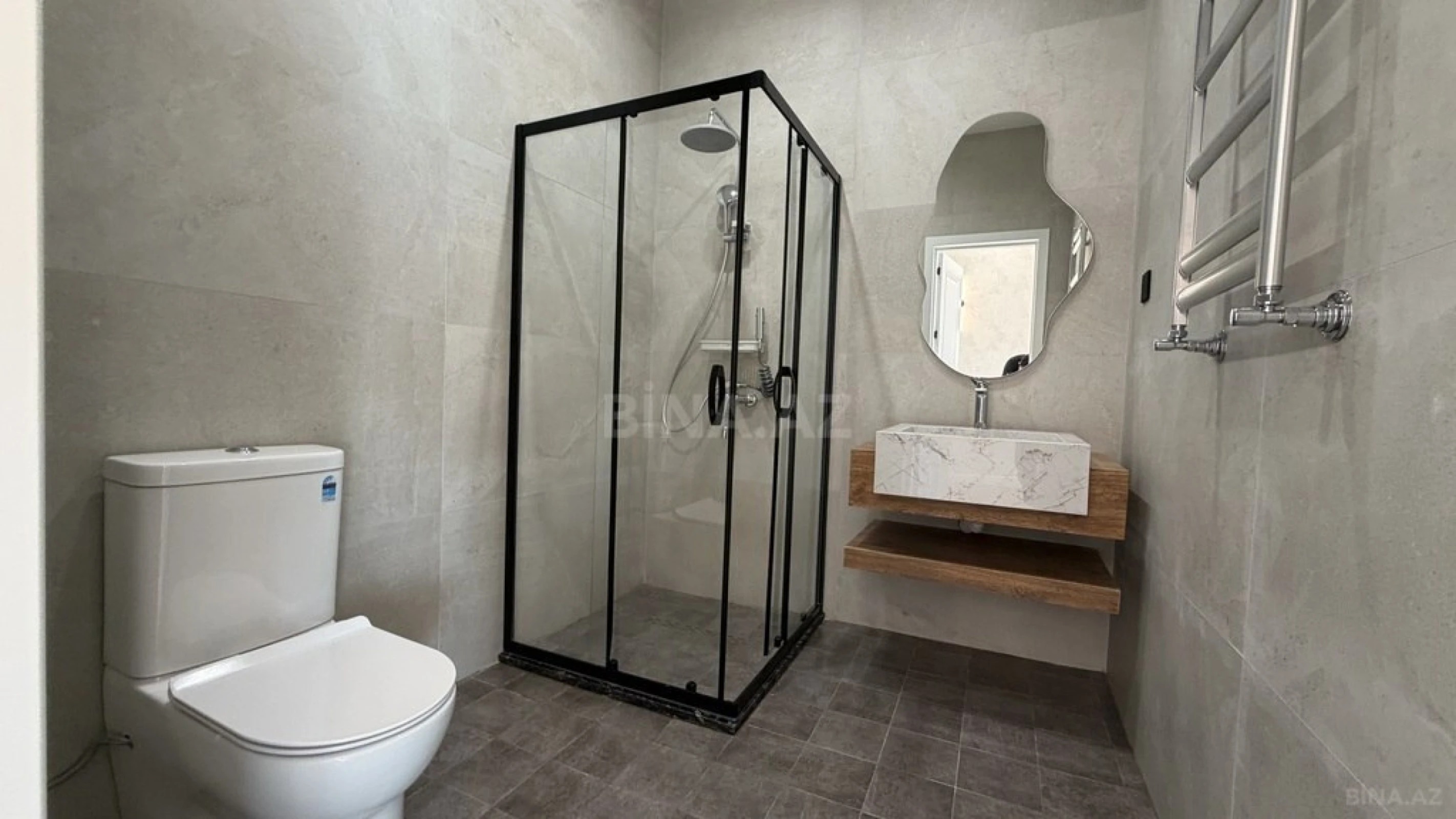 Satılır 4 otaqlı həyət evi 180 m²