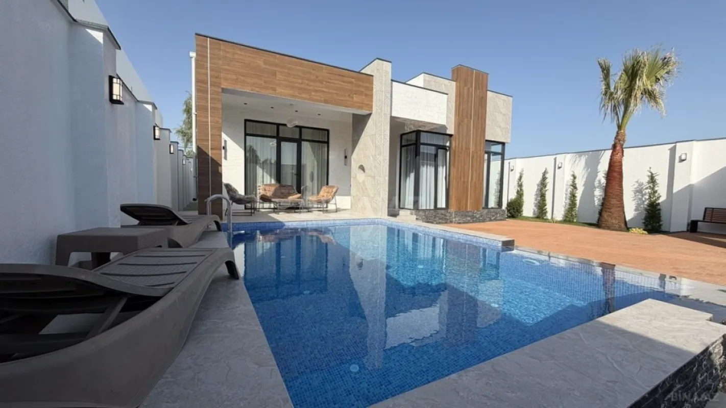 Satılır 4 otaqlı həyət evi 180 m²