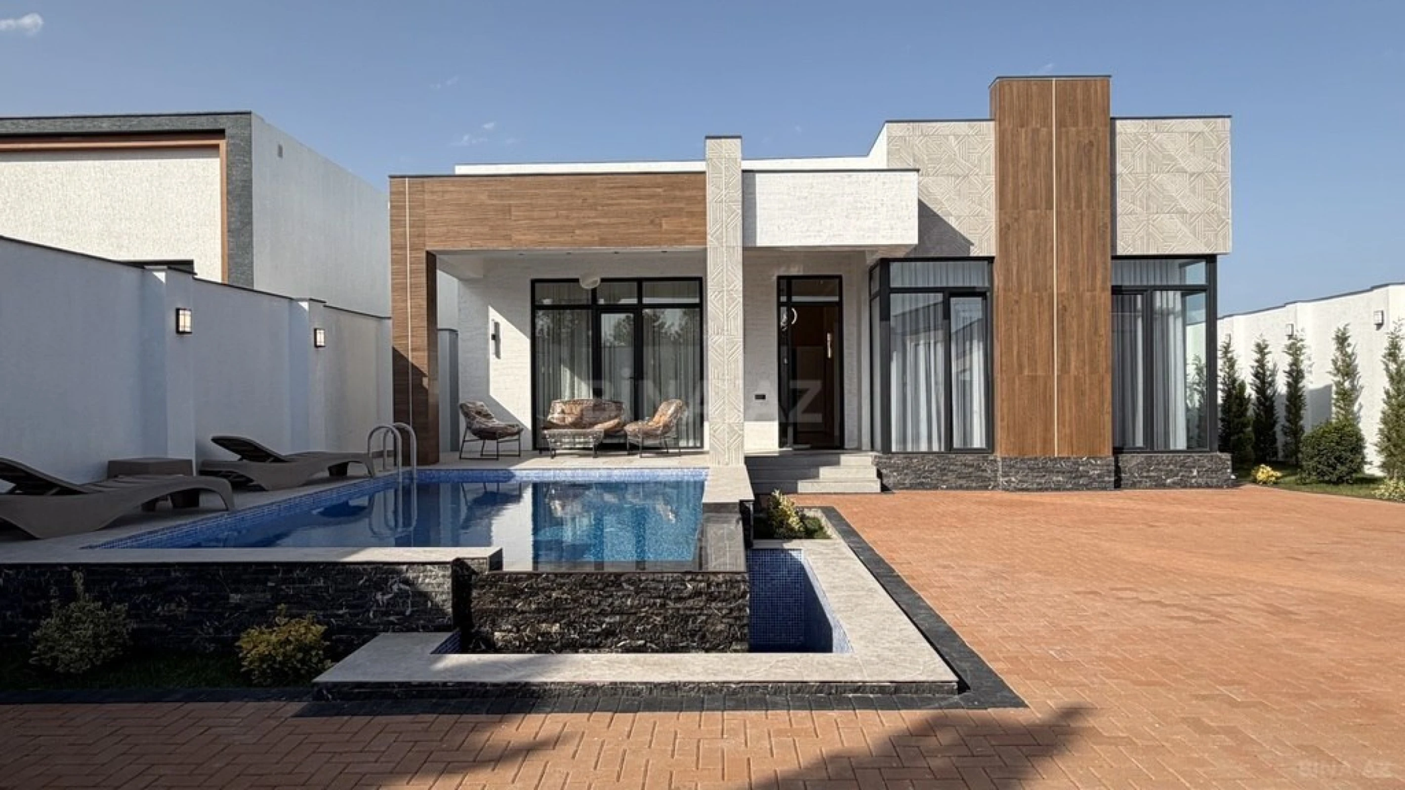 Satılır 4 otaqlı həyət evi 180 m²