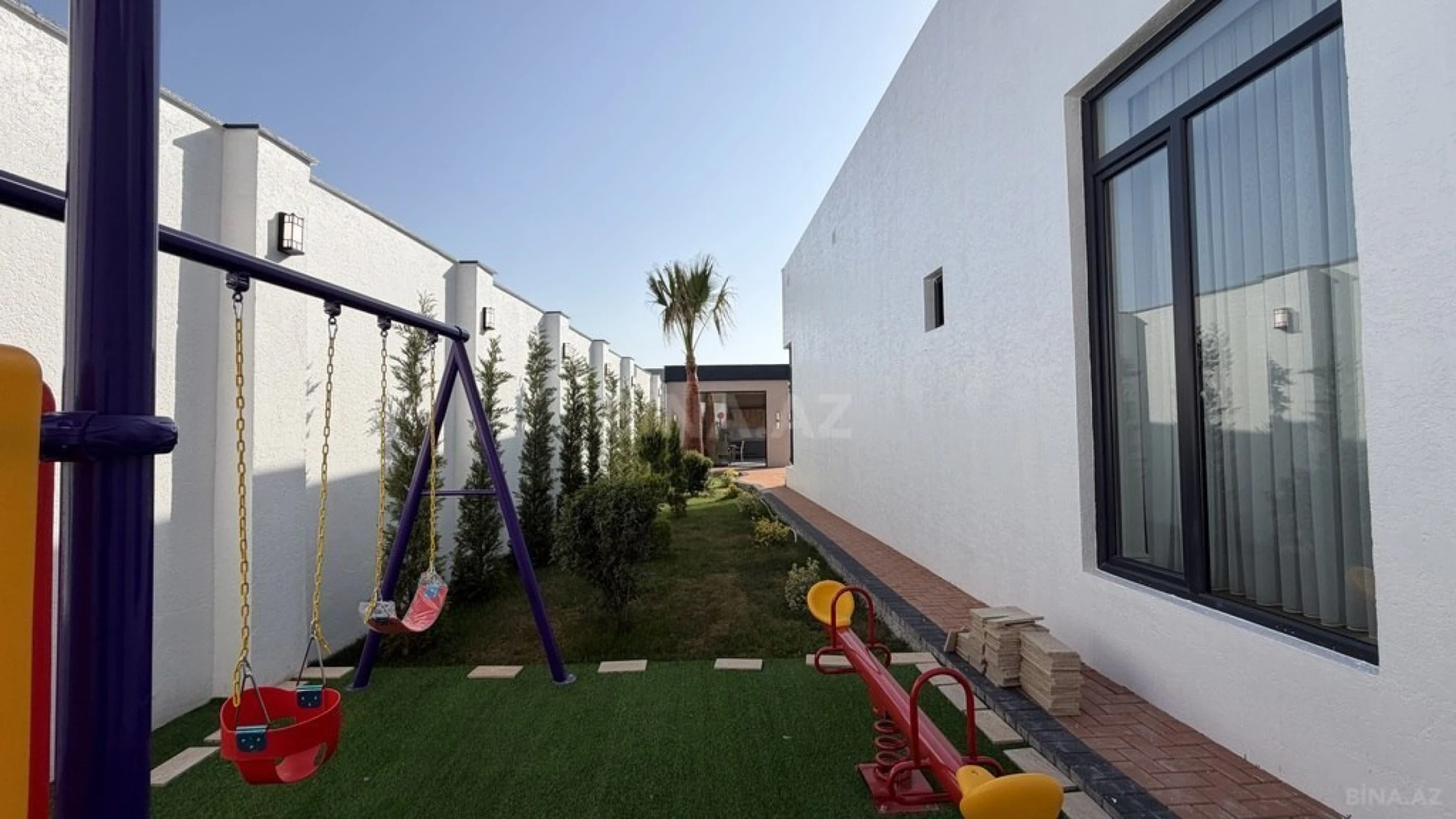 Satılır 4 otaqlı həyət evi 180 m²