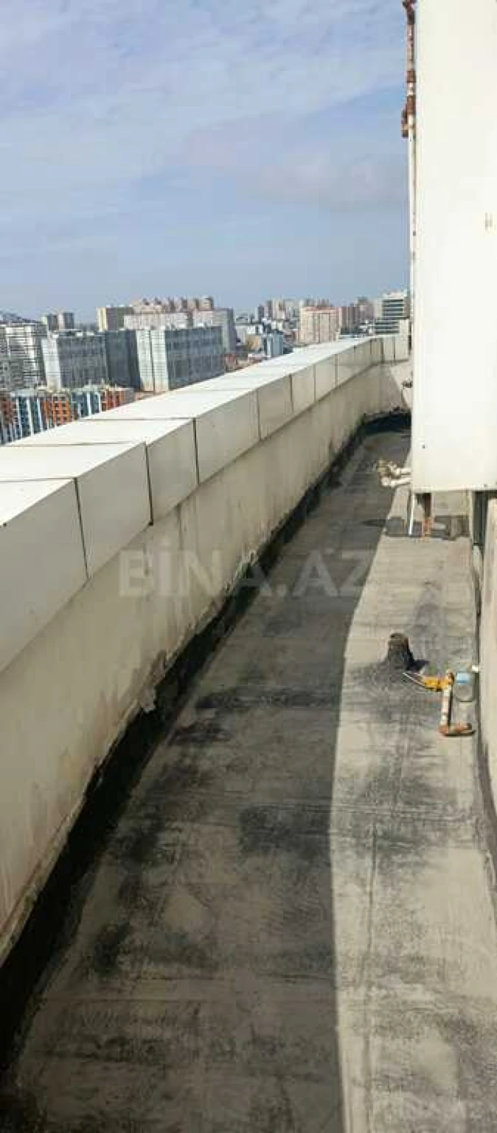 Satılır 3 otaqlı mənzil 130 m²