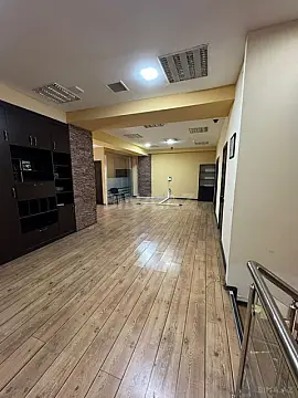 Kirayə verilir 4 otaqlı ofis 167 m²