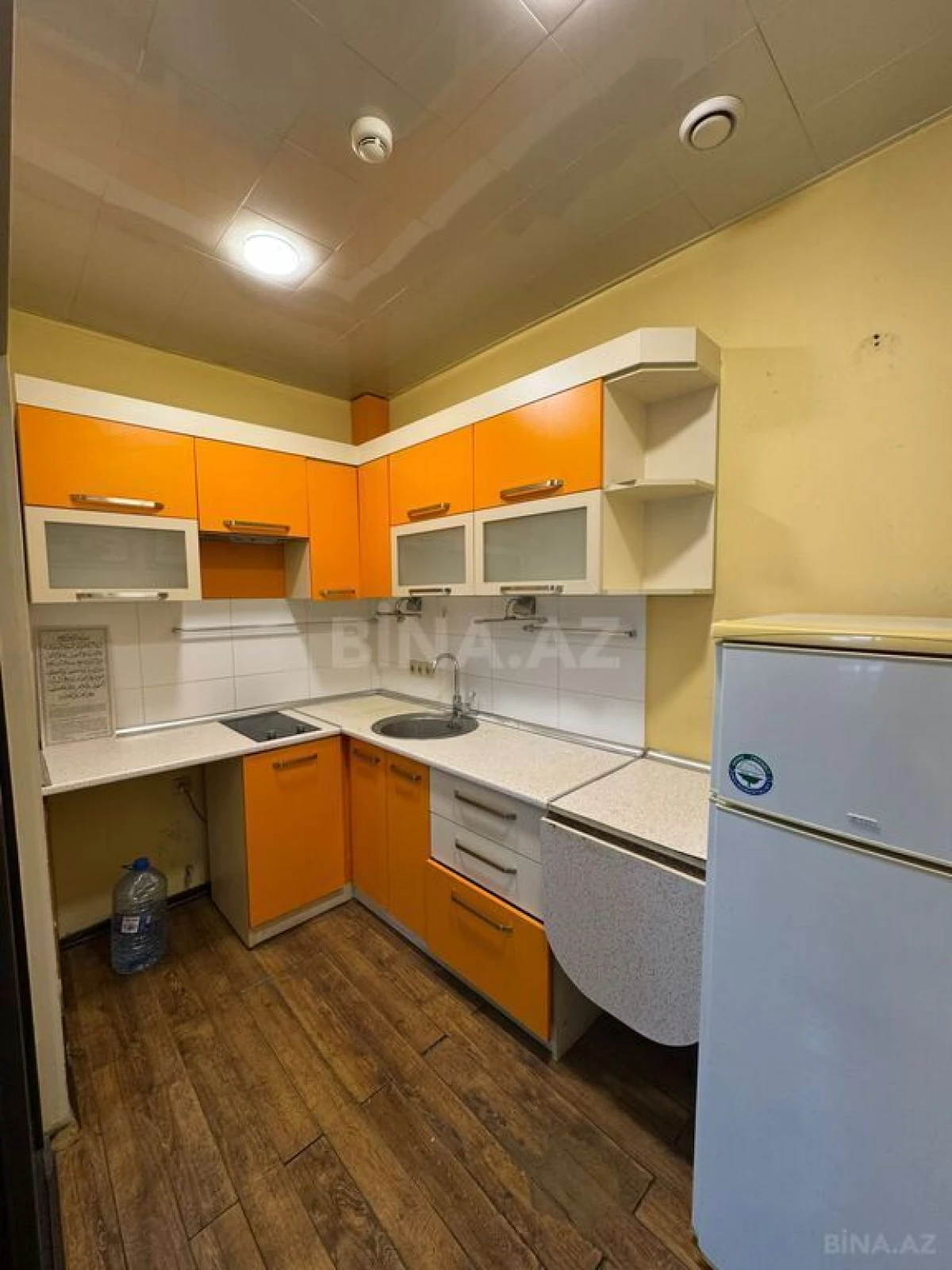 Kirayə verilir 4 otaqlı ofis 167 m²