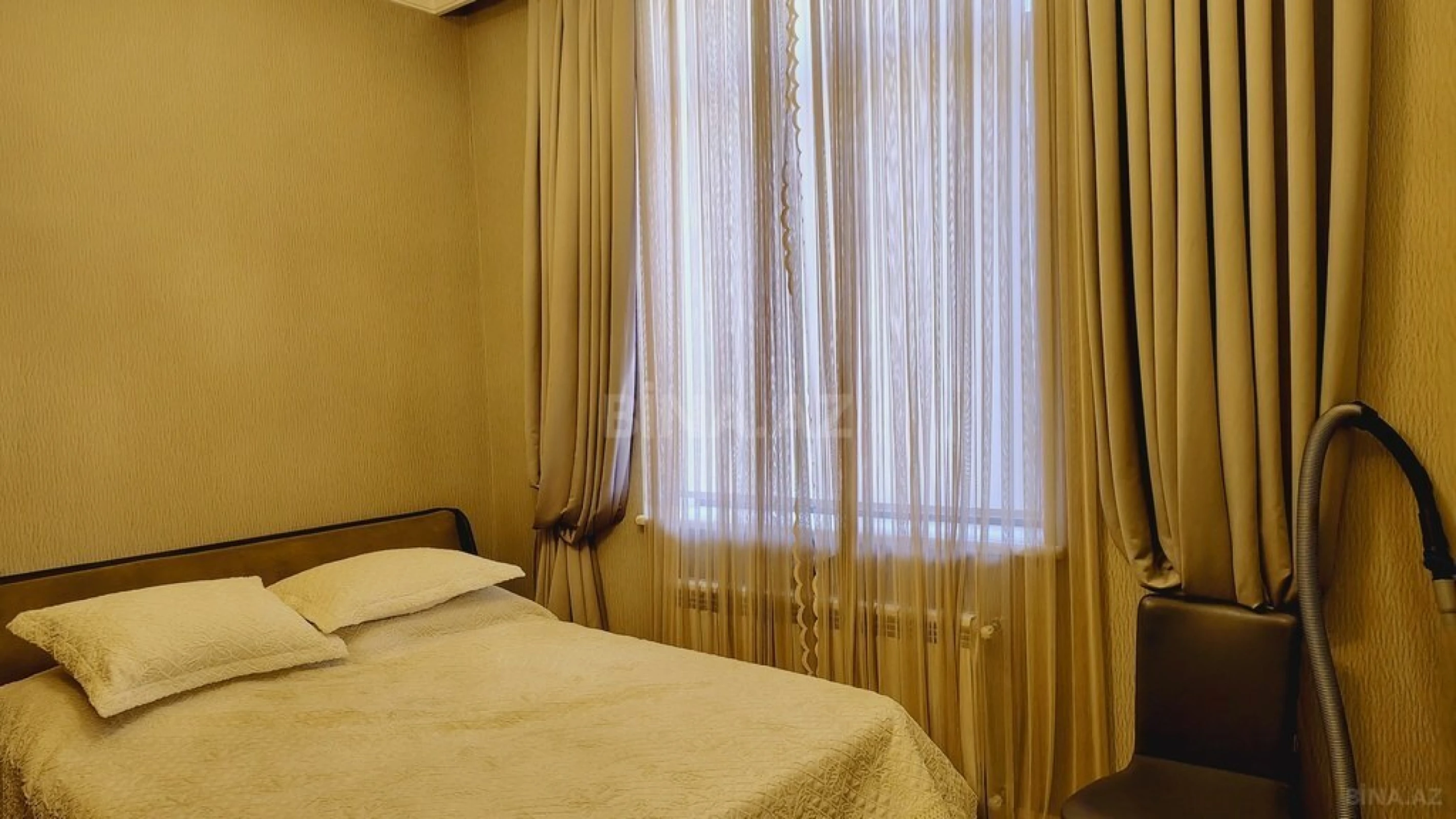 Kirayə verilir 6 otaqlı həyət evi 360 m²