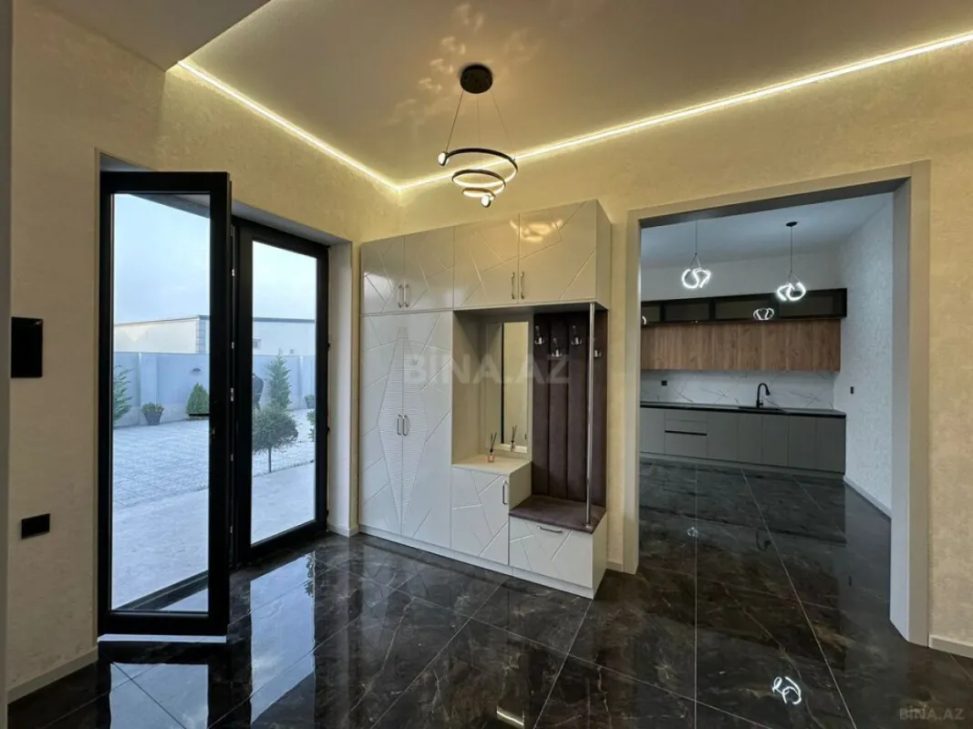 Satılır 4 otaqlı həyət evi 200 m²