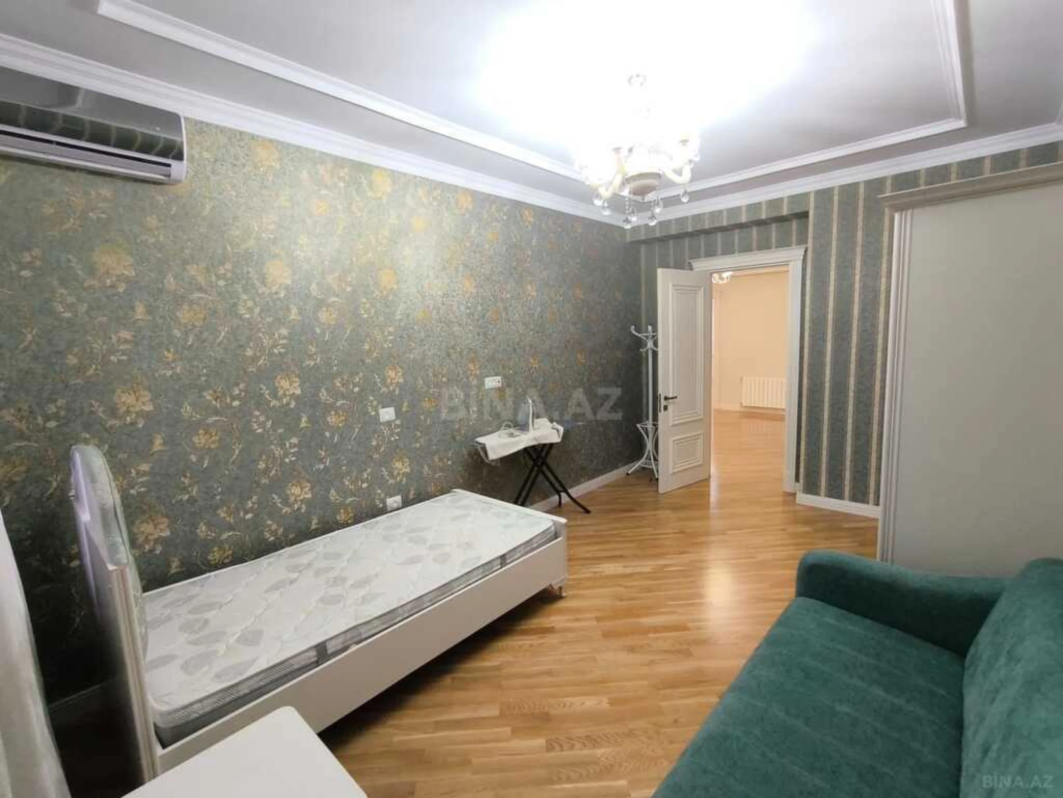 Kirayə verilir 4 otaqlı mənzil 176 m²