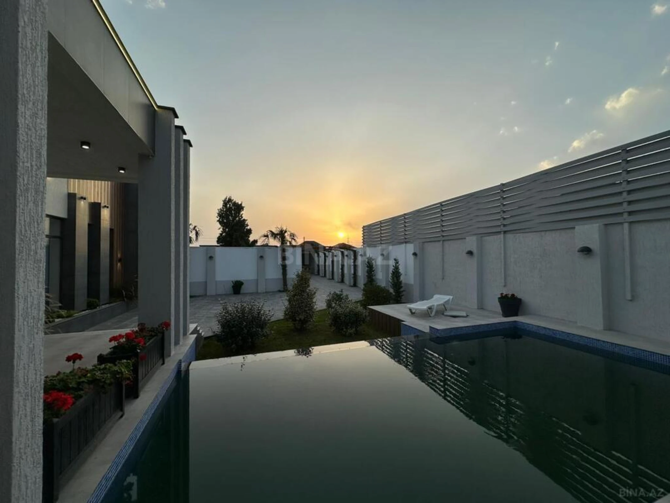 Satılır 4 otaqlı həyət evi 160 m²