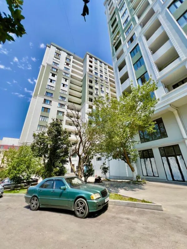 Satılır 2 otaqlı mənzil 56 m²