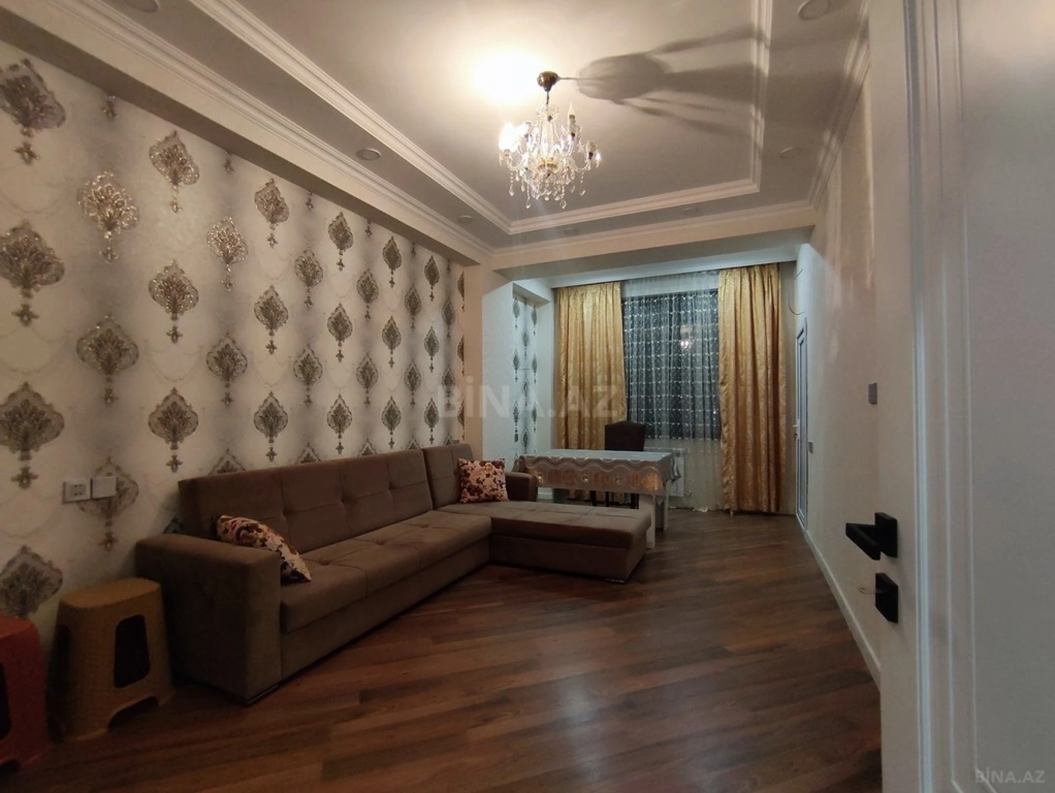 Satılır 2 otaqlı mənzil 56 m²