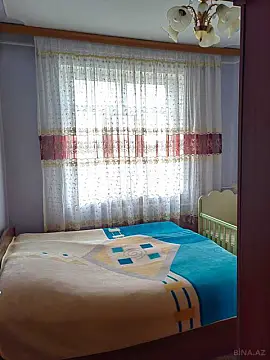 Satılır 4 otaqlı mənzil 100 m²