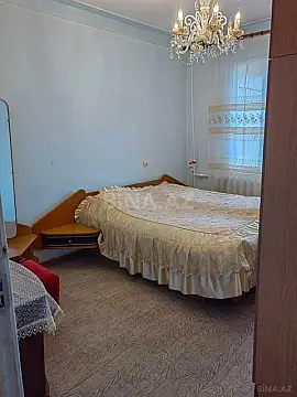Satılır 4 otaqlı mənzil 100 m²