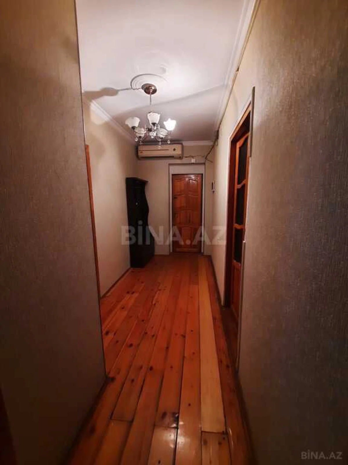 Satılır 4 otaqlı mənzil 100 m²