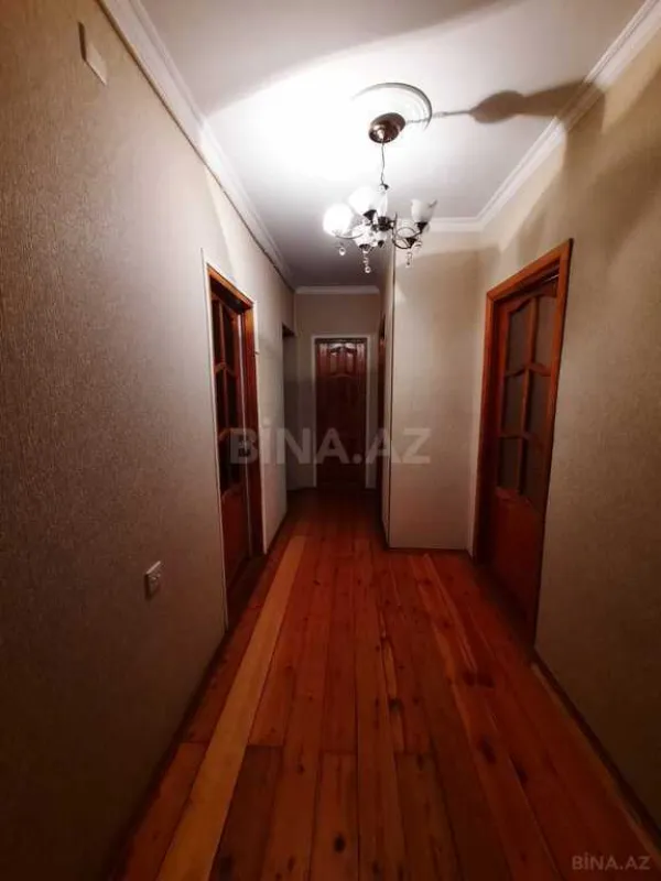 Satılır 4 otaqlı mənzil 100 m²