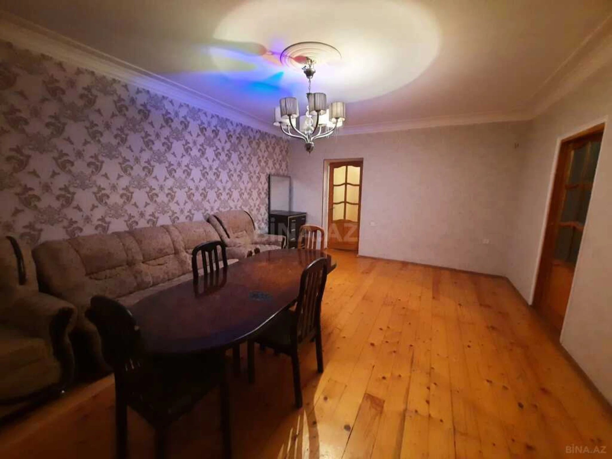 Satılır 4 otaqlı mənzil 100 m²
