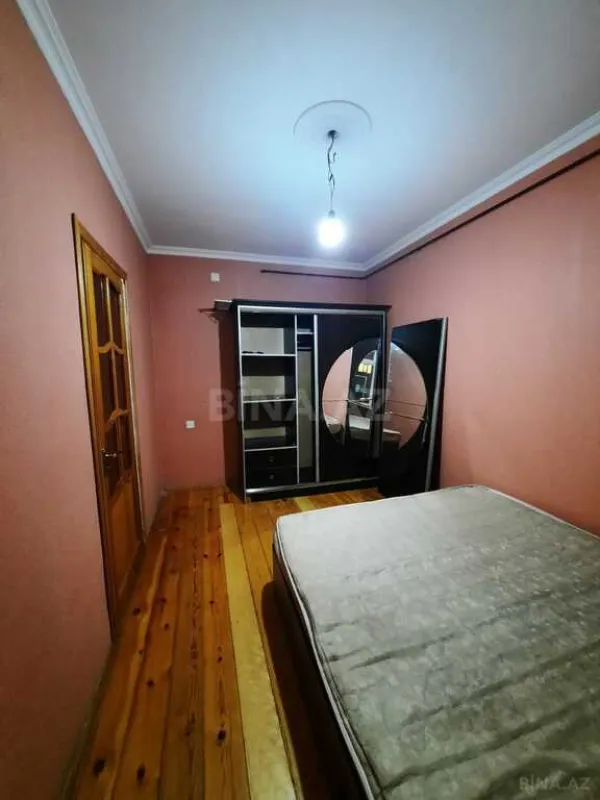 Satılır 4 otaqlı mənzil 100 m²