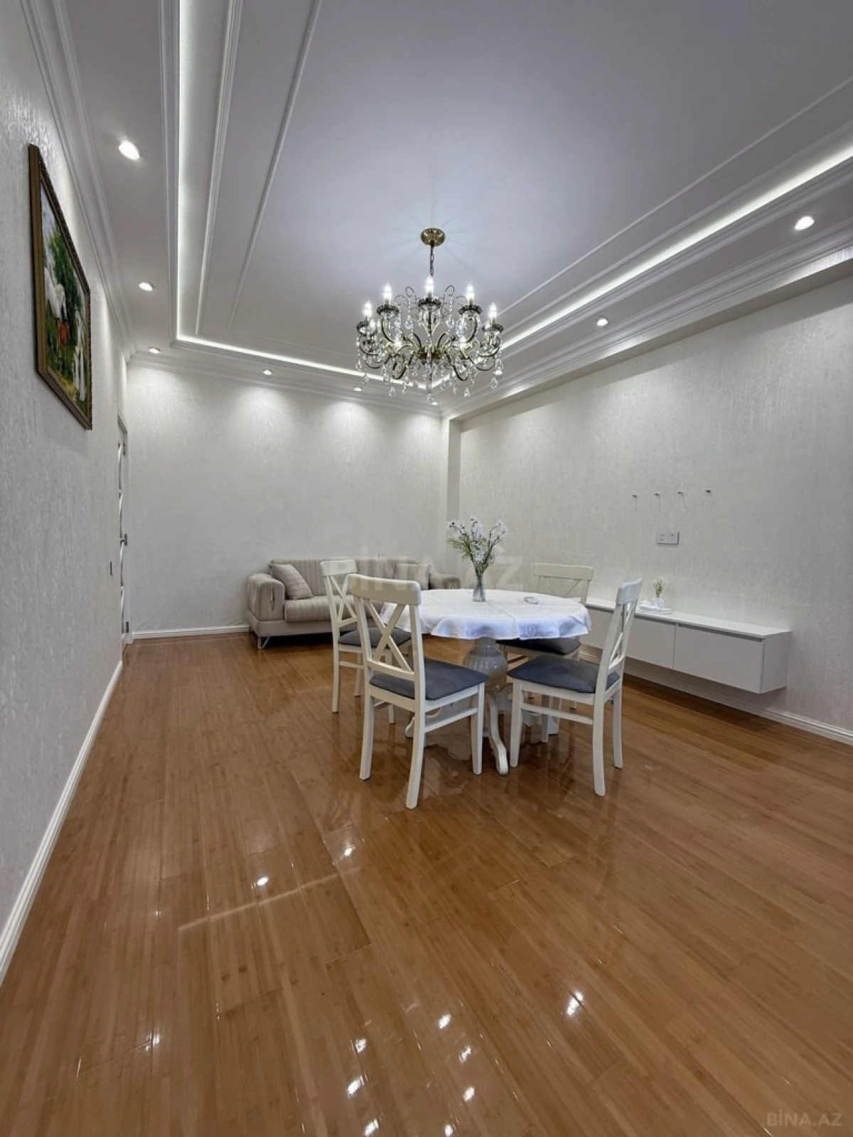 Satılır 2 otaqlı mənzil 65 m²