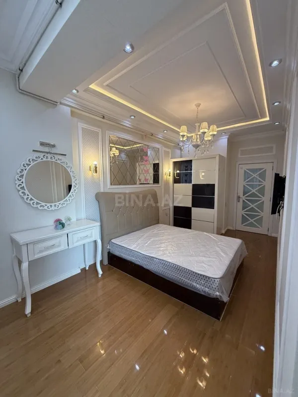 Satılır 2 otaqlı mənzil 65 m²