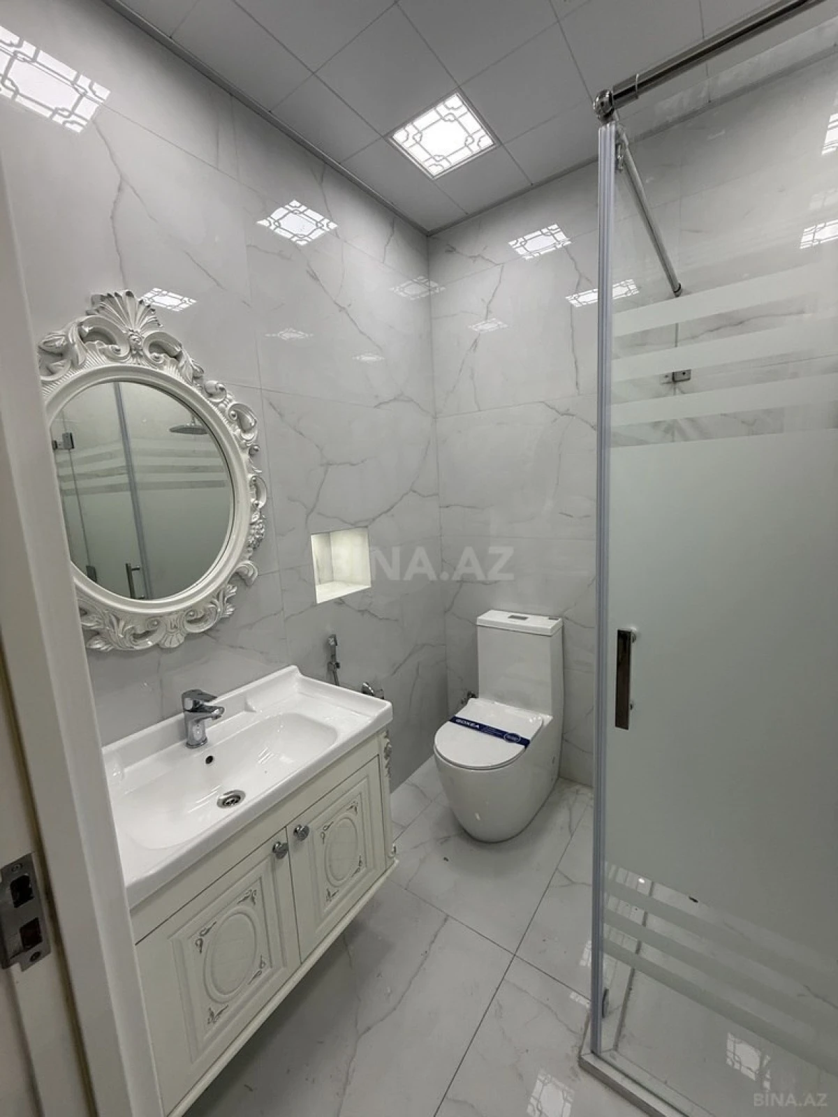 Satılır 2 otaqlı mənzil 65 m²