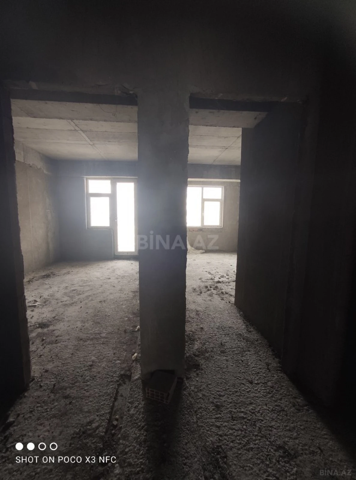 Satılır 1 otaqlı mənzil 54 m²