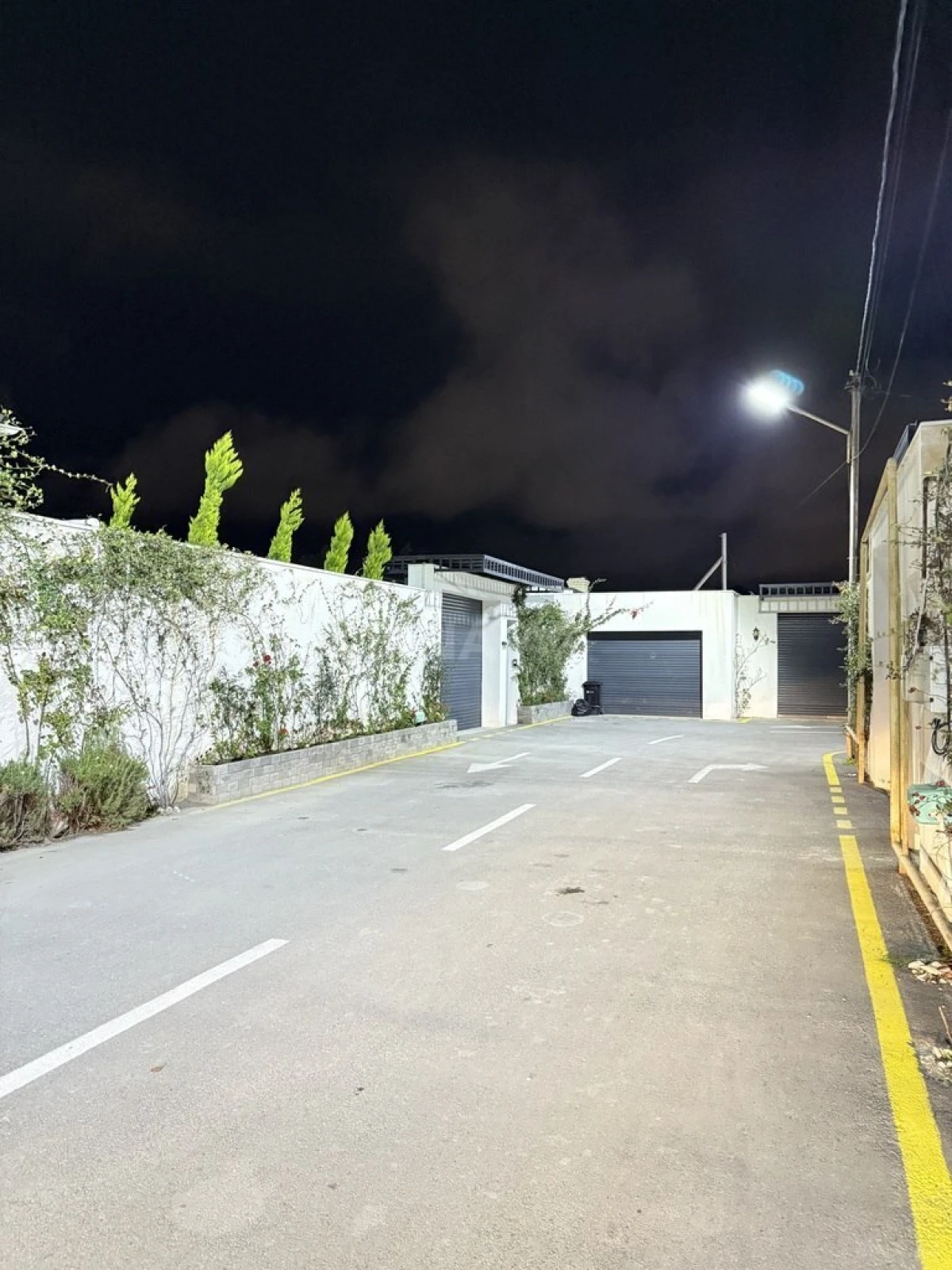 Satılır 4 otaqlı həyət evi 220 m²