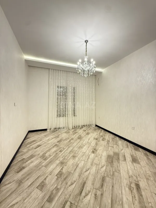 Satılır 4 otaqlı həyət evi 220 m²